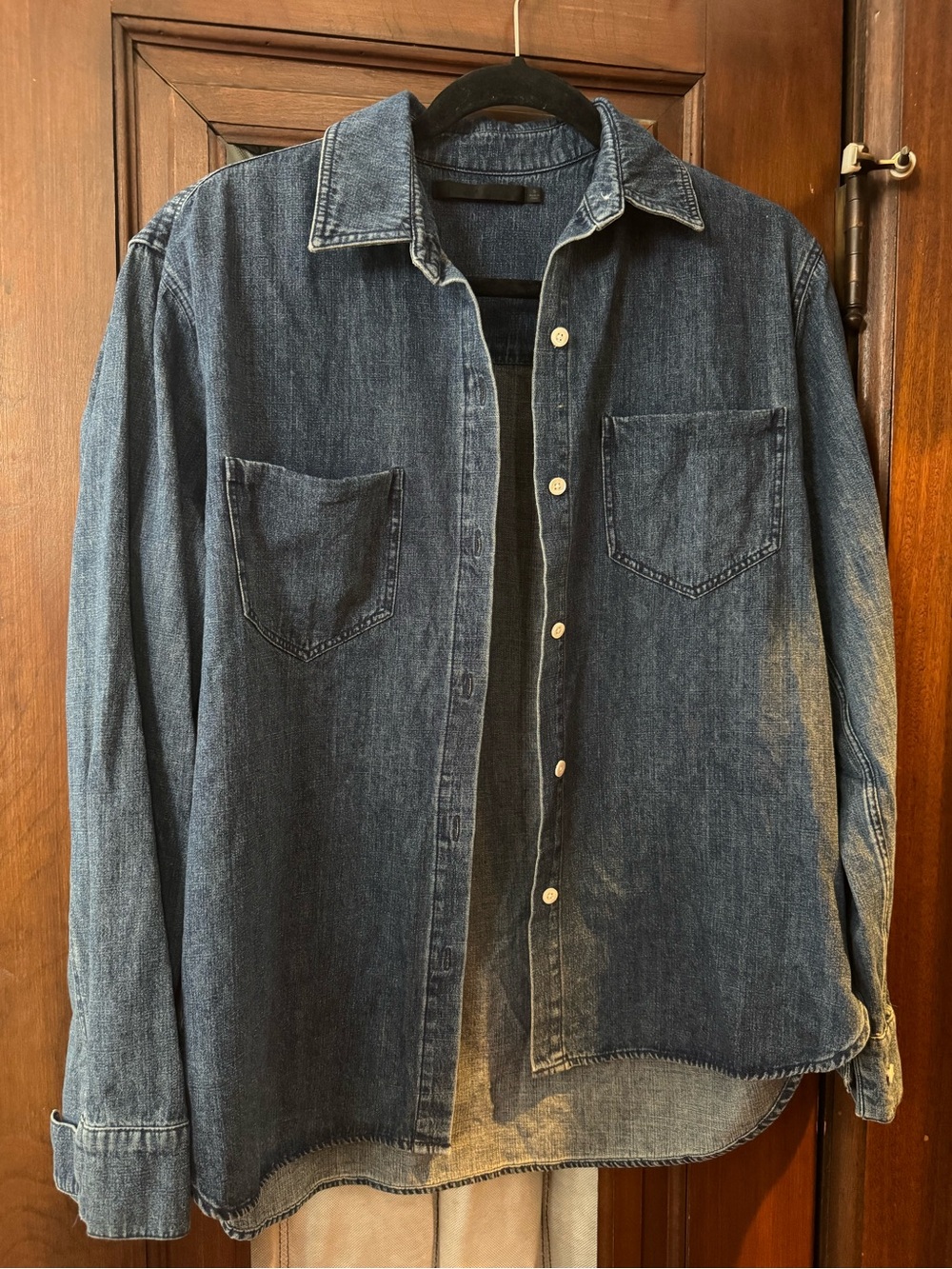 Jenni Kayne Denim Button Down
Shirt size S